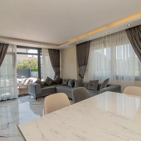Villa Lolivia *