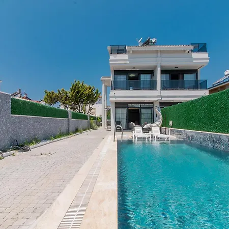 Lolivia Villa