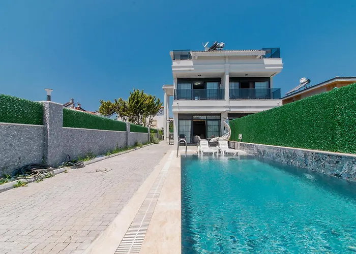 Lolivia Villa